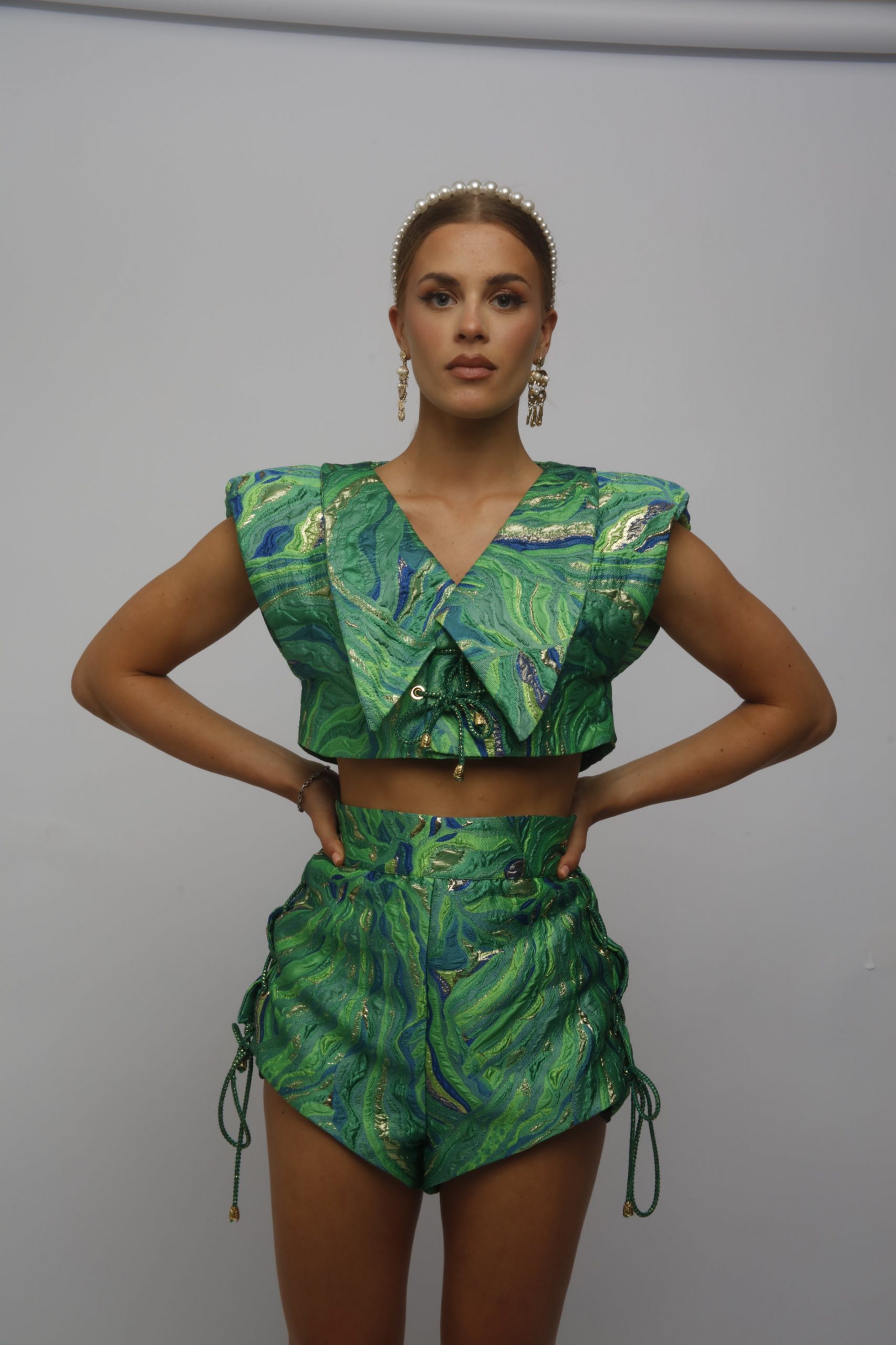 GREEN WHISPER SHORTS - Image 4